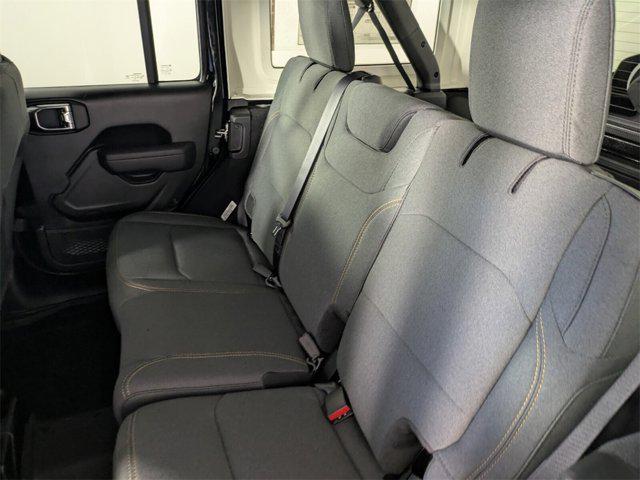 new 2025 Jeep Wrangler car, priced at $47,068