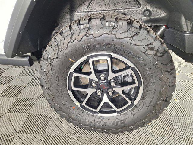 new 2025 Jeep Wrangler car, priced at $54,775