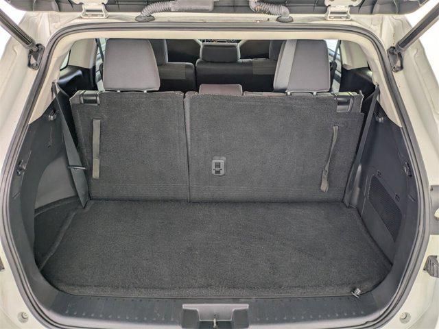 used 2023 Toyota Highlander car, priced at $29,959