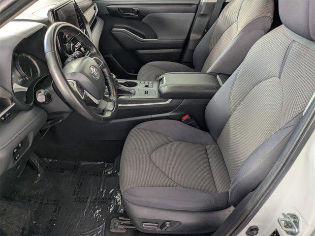 used 2023 Toyota Highlander car, priced at $29,959