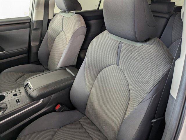 used 2023 Toyota Highlander car, priced at $29,959