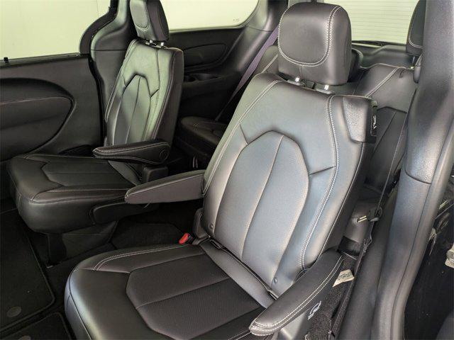 new 2025 Chrysler Pacifica car, priced at $38,917