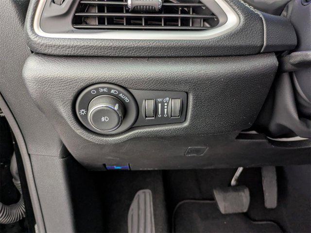new 2025 Chrysler Pacifica car, priced at $38,917