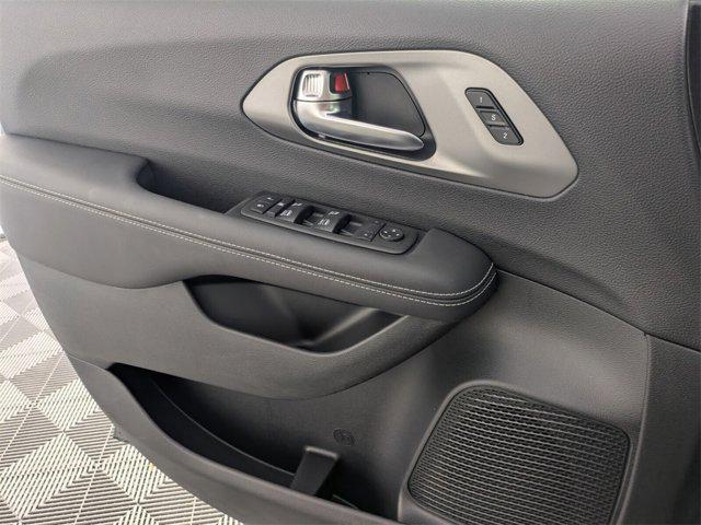 new 2025 Chrysler Pacifica car, priced at $38,917