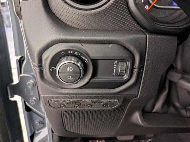 new 2025 Jeep Gladiator car, priced at $52,227
