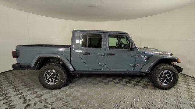 new 2025 Jeep Gladiator car, priced at $52,227