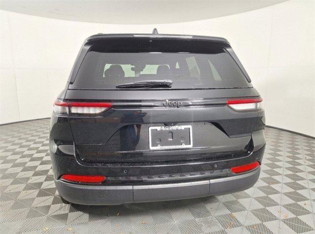 new 2025 Jeep Grand Cherokee car, priced at $42,925