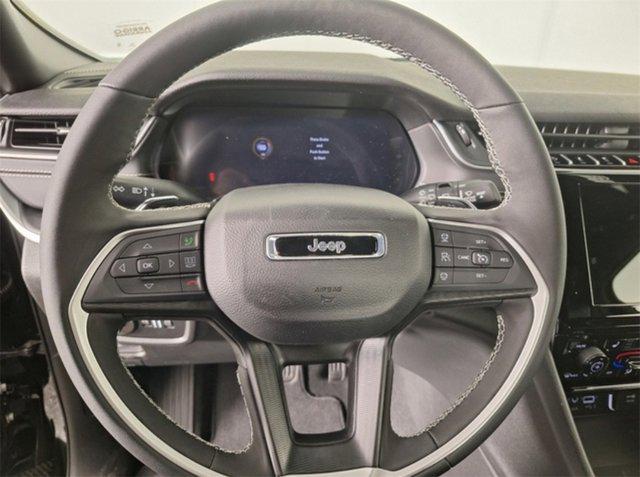 new 2025 Jeep Grand Cherokee car, priced at $42,925