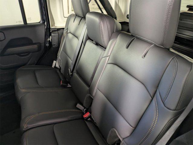 new 2025 Jeep Wrangler car, priced at $46,904