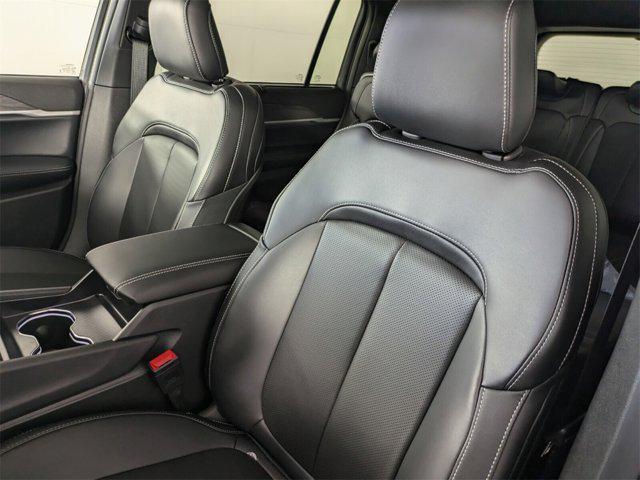 new 2025 Jeep Grand Cherokee car, priced at $39,938