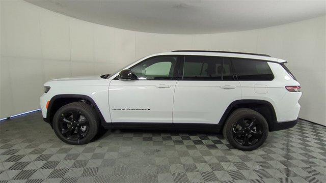 new 2025 Jeep Grand Cherokee car, priced at $39,938
