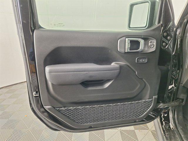 new 2025 Jeep Gladiator car, priced at $40,342