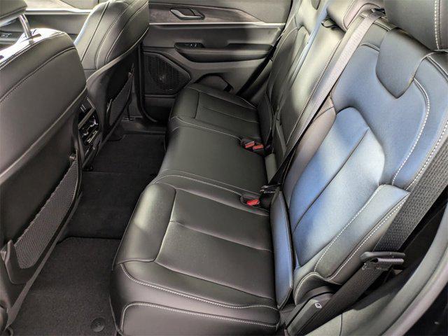 new 2025 Jeep Grand Cherokee car, priced at $35,377