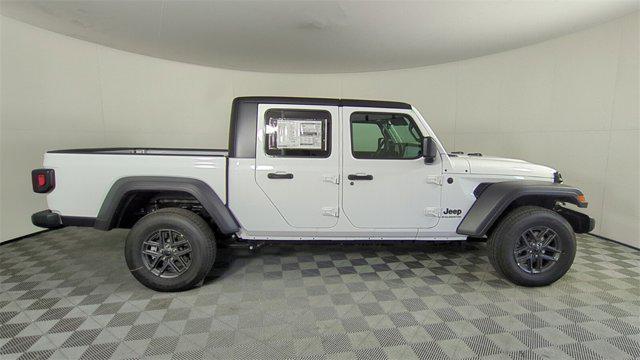 new 2025 Jeep Gladiator car, priced at $39,028