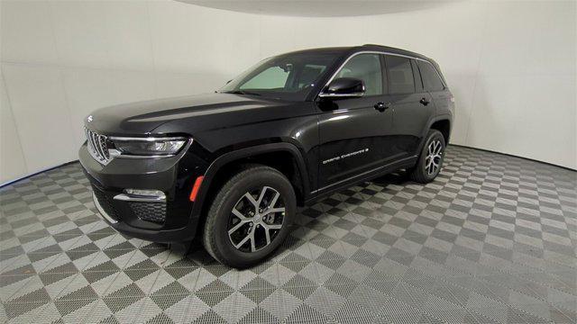 new 2025 Jeep Grand Cherokee car, priced at $35,425