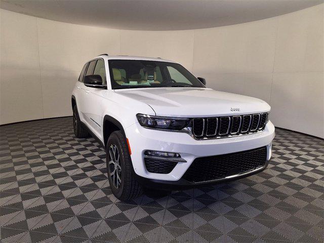 new 2025 Jeep Grand Cherokee car, priced at $43,764