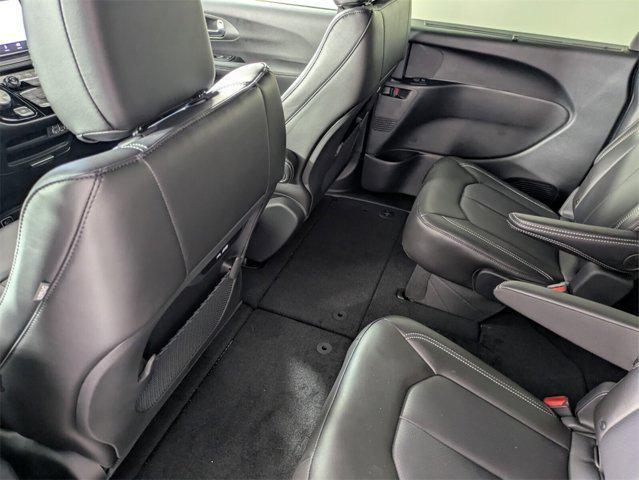 new 2025 Chrysler Pacifica car, priced at $39,367