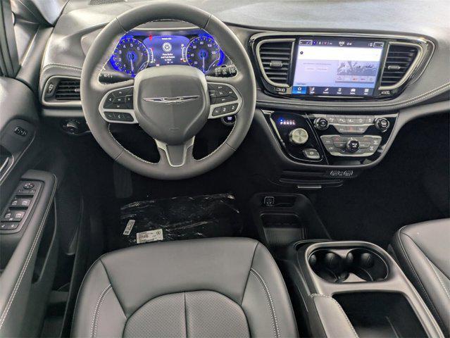 new 2025 Chrysler Pacifica car, priced at $39,367