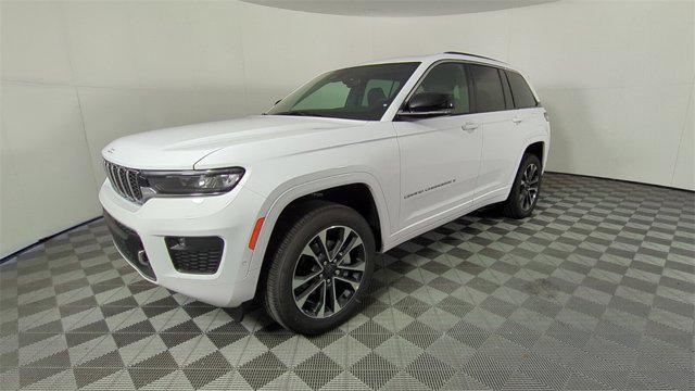 new 2025 Jeep Grand Cherokee car, priced at $50,067