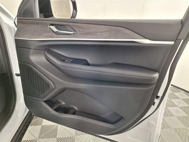 new 2025 Jeep Grand Cherokee car, priced at $38,610