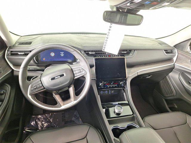 new 2025 Jeep Grand Cherokee car, priced at $38,610
