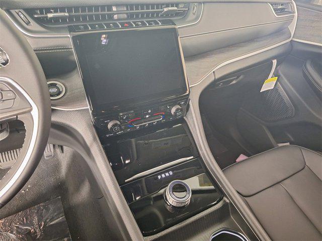 new 2025 Jeep Grand Cherokee L car, priced at $41,558
