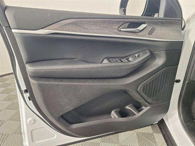 new 2025 Jeep Grand Cherokee L car, priced at $41,558
