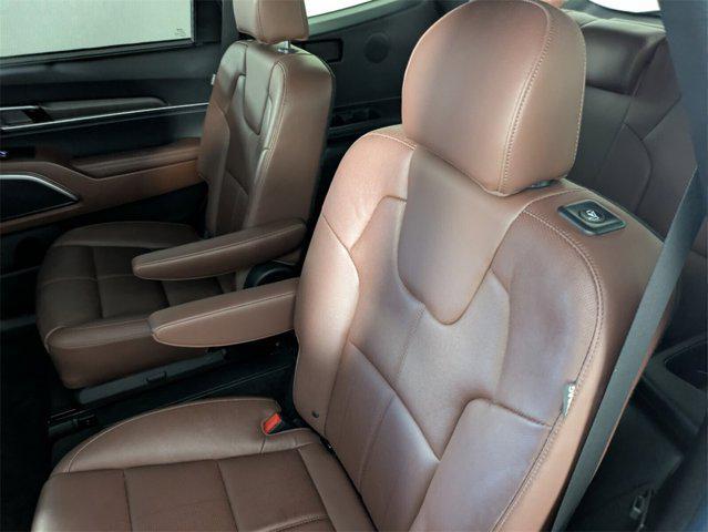 used 2023 Kia Telluride car, priced at $34,432