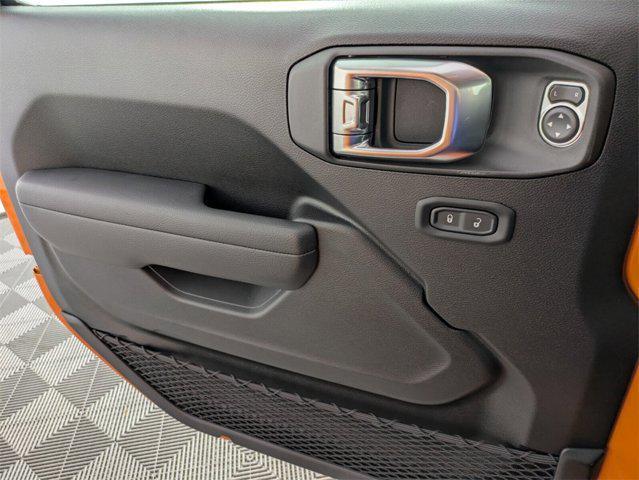 new 2025 Jeep Wrangler car, priced at $43,625