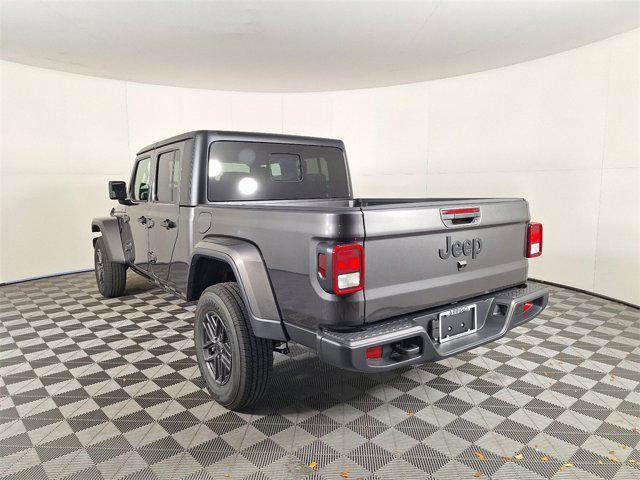 new 2025 Jeep Gladiator car, priced at $40,415