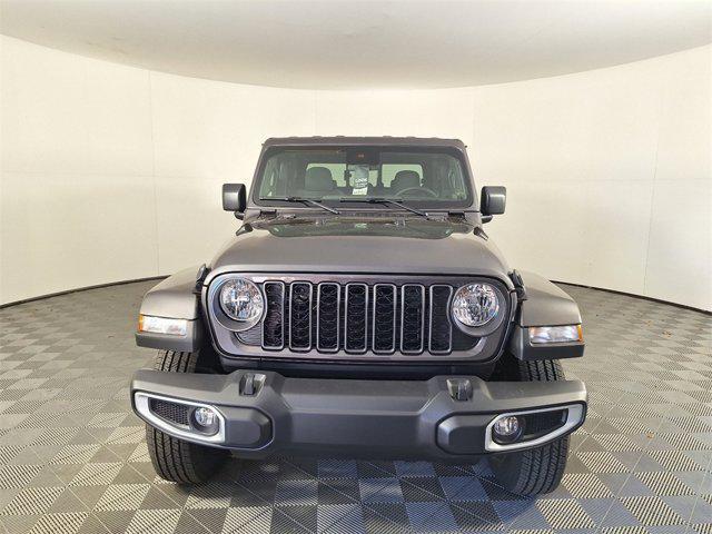 new 2025 Jeep Gladiator car, priced at $40,415