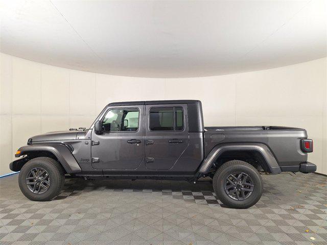 new 2025 Jeep Gladiator car, priced at $40,415