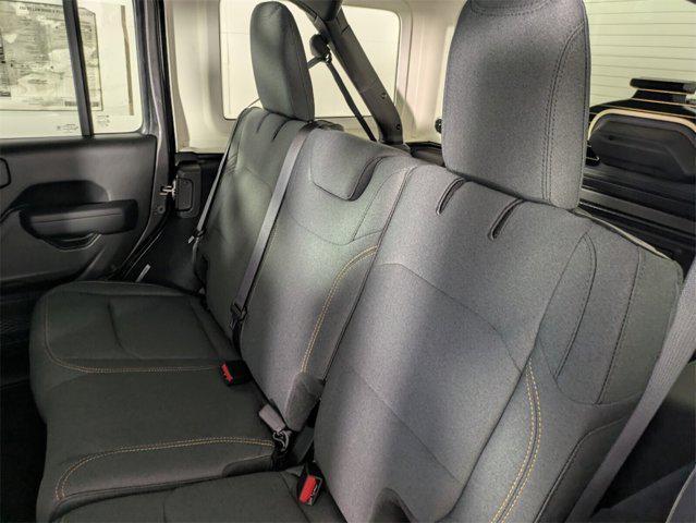 new 2025 Jeep Wrangler car, priced at $44,578