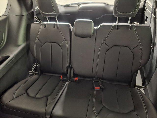 new 2025 Chrysler Pacifica car, priced at $38,917