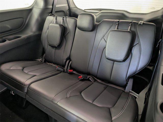 new 2025 Chrysler Pacifica car, priced at $38,917