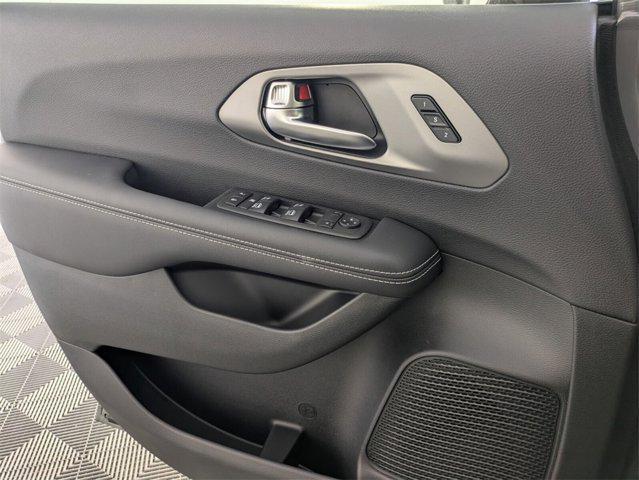 new 2025 Chrysler Pacifica car, priced at $40,909
