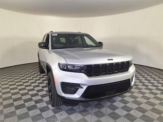 new 2024 Jeep Grand Cherokee car, priced at $36,895