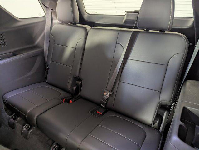 used 2022 Chevrolet Traverse car, priced at $23,888