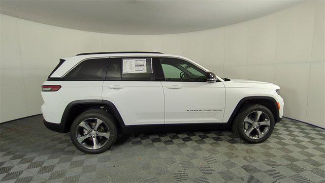 new 2025 Jeep Grand Cherokee car, priced at $44,935