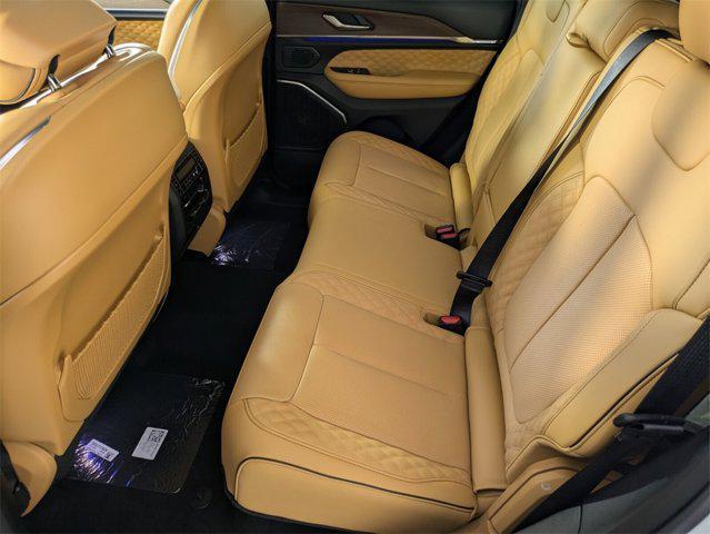 new 2025 Jeep Grand Cherokee car, priced at $55,841