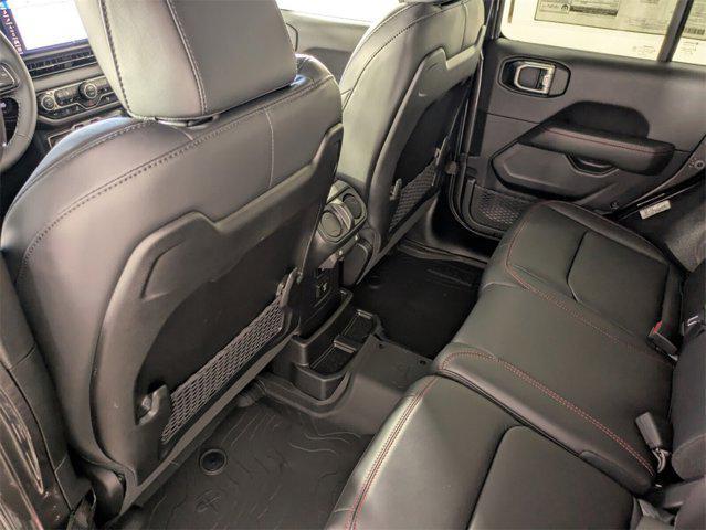 new 2025 Jeep Wrangler car, priced at $62,127