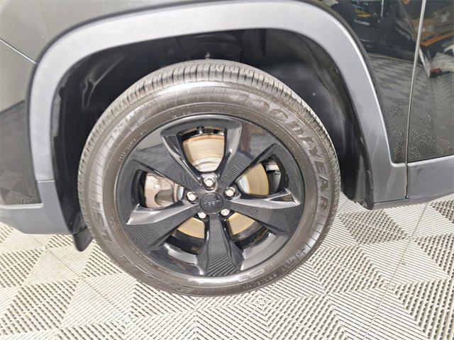 used 2019 Jeep Cherokee car, priced at $16,251