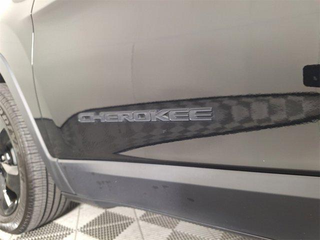 used 2019 Jeep Cherokee car, priced at $16,251