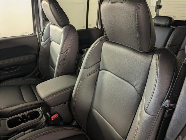 new 2025 Jeep Gladiator car, priced at $42,886