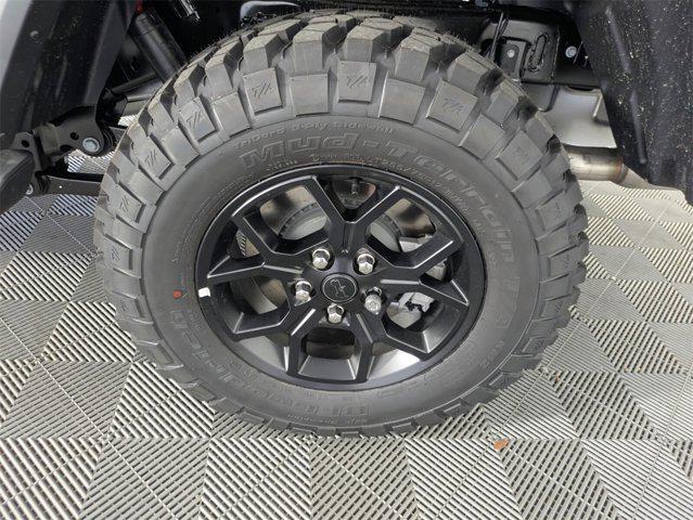 new 2025 Jeep Gladiator car, priced at $42,886