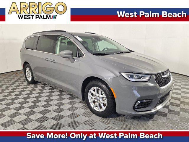 used 2022 Chrysler Pacifica car, priced at $18,605