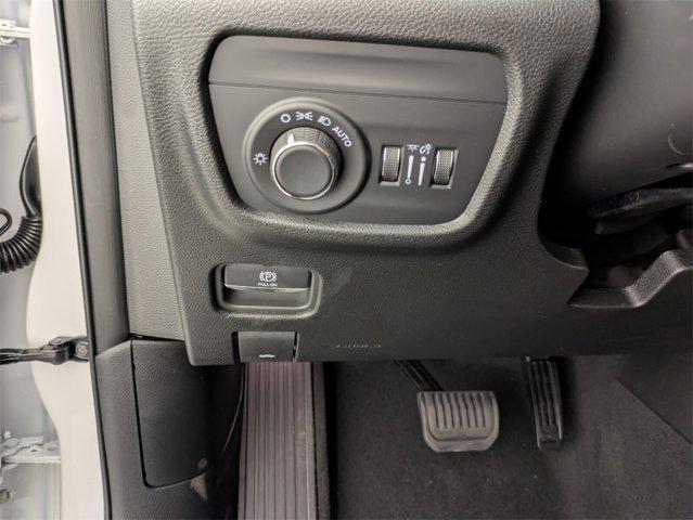 new 2025 Jeep Grand Cherokee car, priced at $38,580