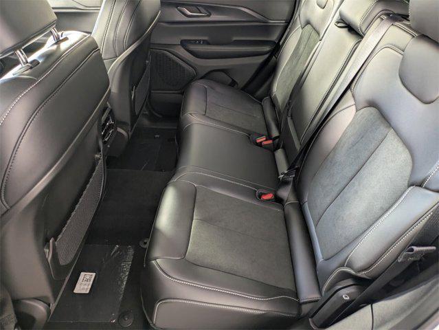 new 2025 Jeep Grand Cherokee car, priced at $38,580