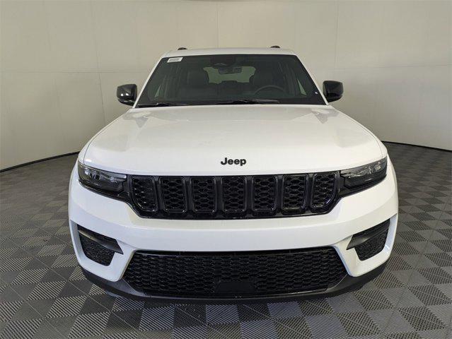 new 2025 Jeep Grand Cherokee car, priced at $38,580