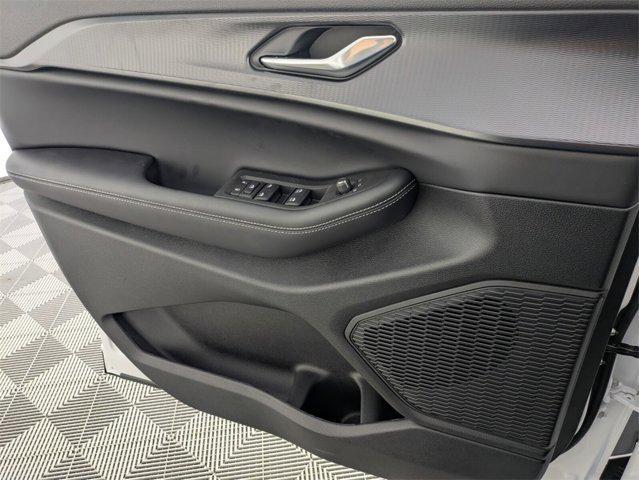 new 2025 Jeep Grand Cherokee car, priced at $38,580
